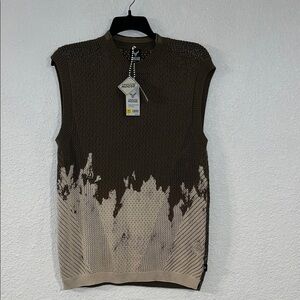 Dusky Green and Cream Sleeveless Knit Top